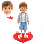 Individueller Wackelkopf für Kinder aus Foto mit Liebesherz-Sockel