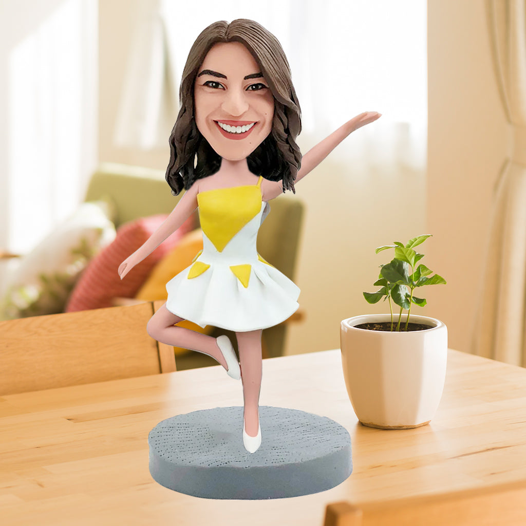 Benutzerdefinierter Wackelkopf mit fröhlicher Pose